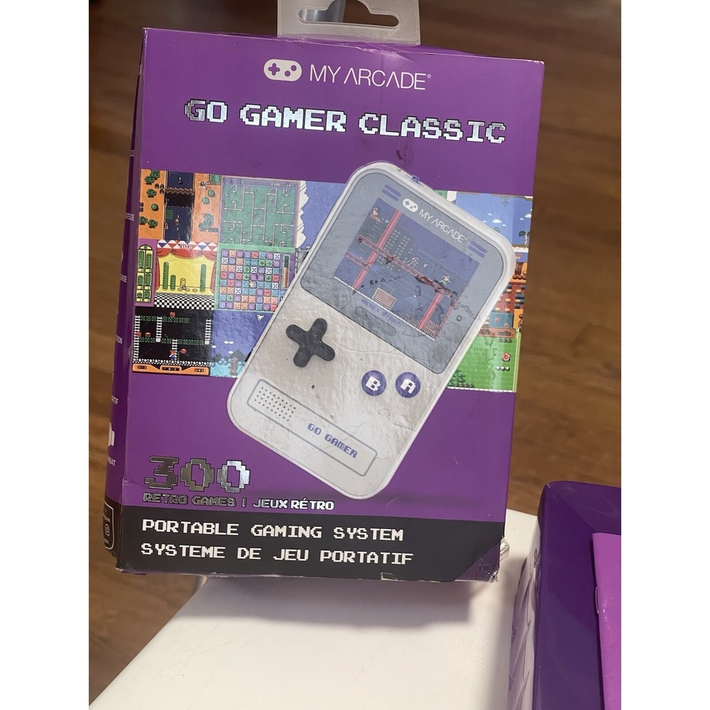 MY ARCADE GO GAMER CLASSIC PORTABLE GAMING SYSTEM 300 GAMES-GAMEBOY